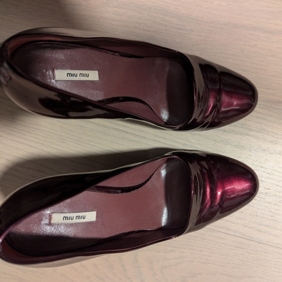 Miu Miu gorgeous classic Prada patent leather pumps - Picture 2 of 6